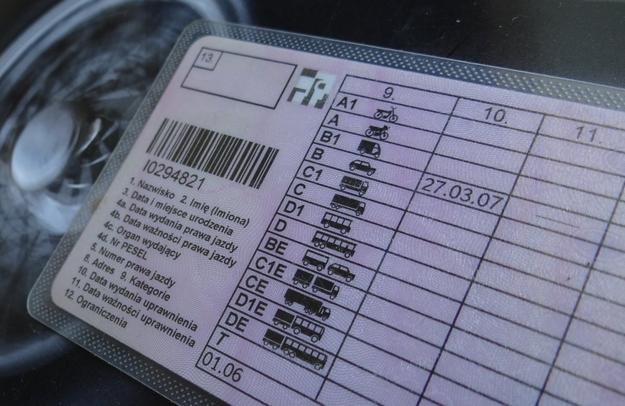 Za brak prawa jazdy mandatu nie dostaniesz