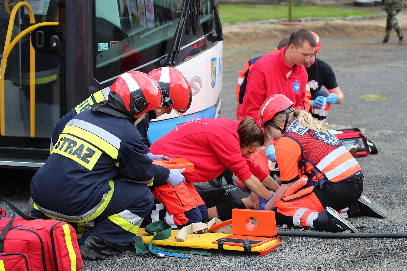 O służbach ratowniczych w legnickiej PWSZ