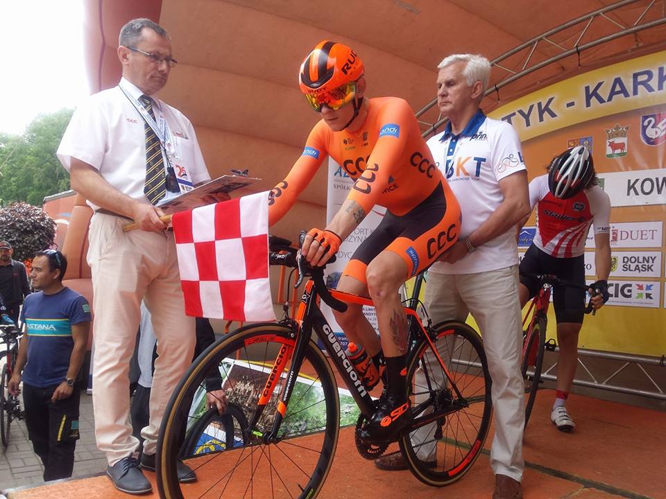 Taciak wygrywa królewski etap, a CCC klasyfikację drużynową