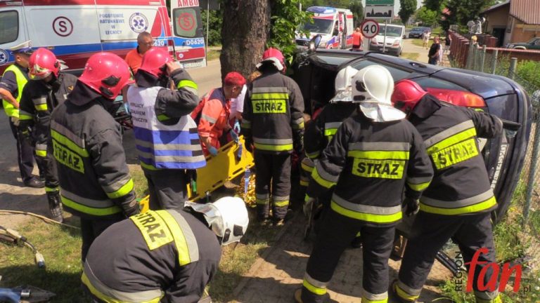 Urwane koło powodem poważnej kolizji (FOTO, WIDEO)