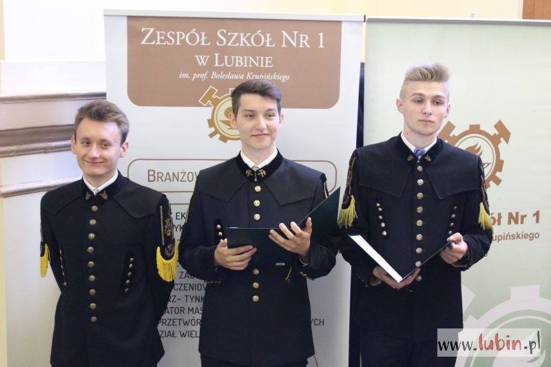 Prawie 10 tysięcy uczniów skończyło tę szkołę!