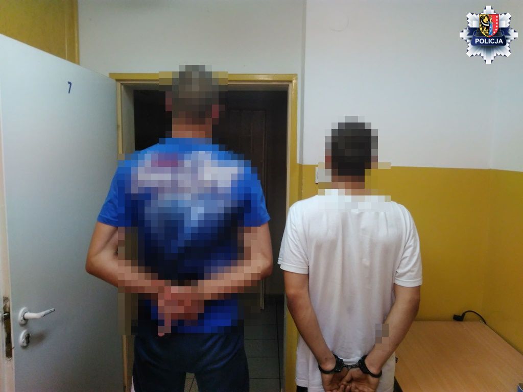 Uciekali, bo mieli narkotyki (WIDEO)