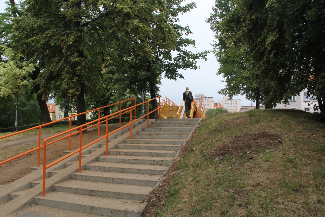 Mają nową, bezpieczną kładkę