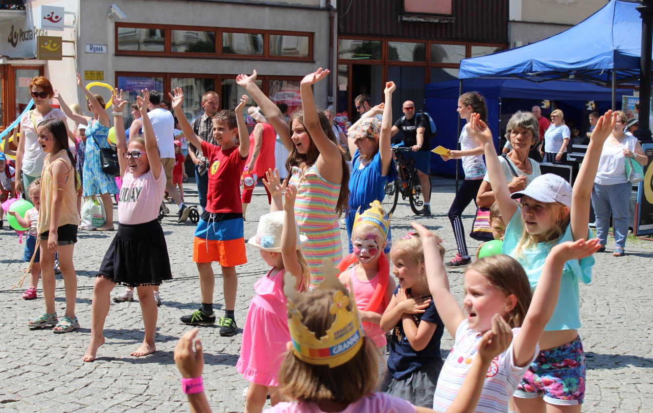 Mali legniczanie opanowali rynek (FOTO)