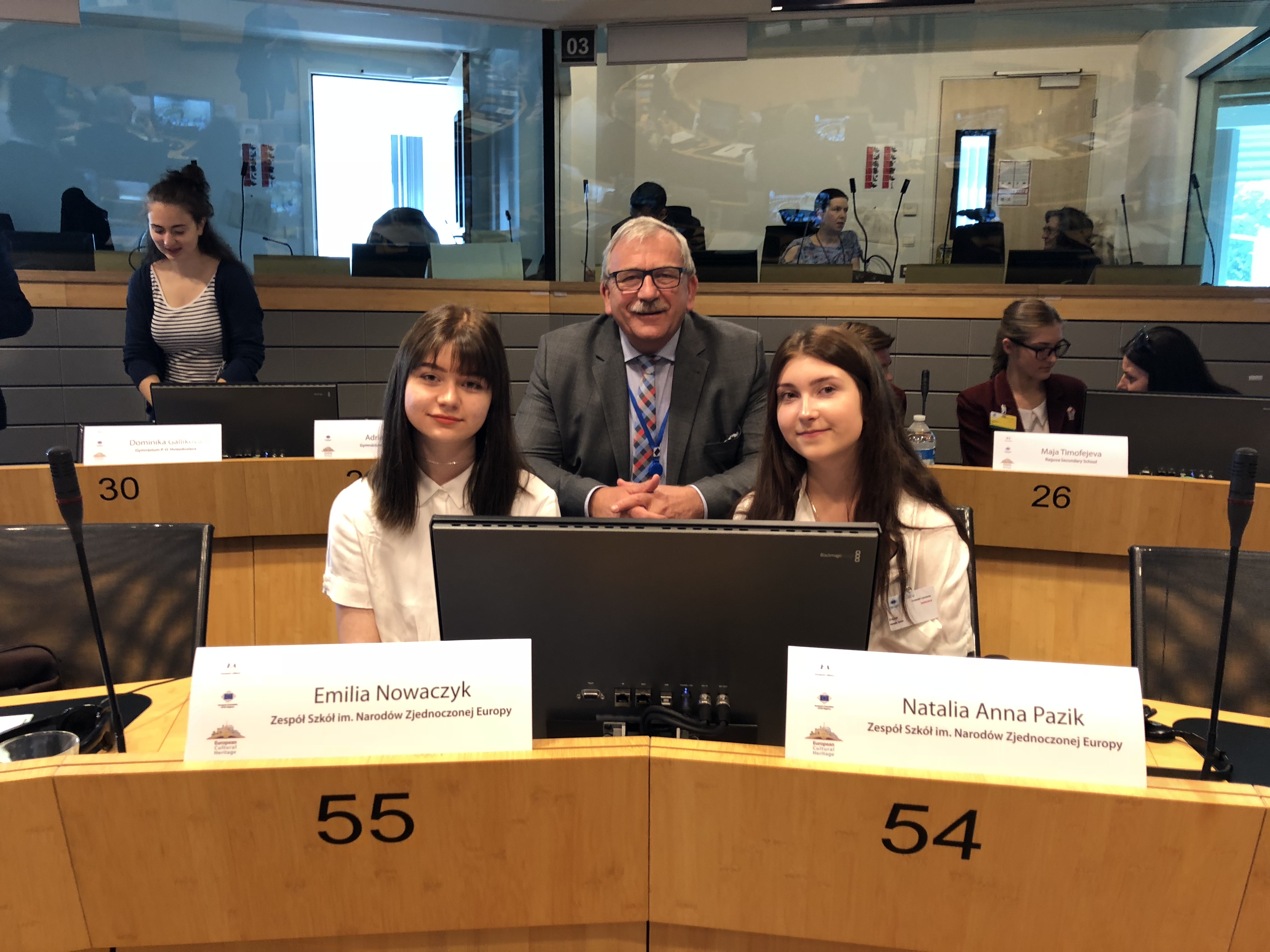 Młodzież z polkowickiej szkoły na sesji w Brukseli