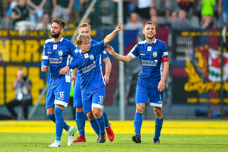 Nafciarze na drodze Miedzi