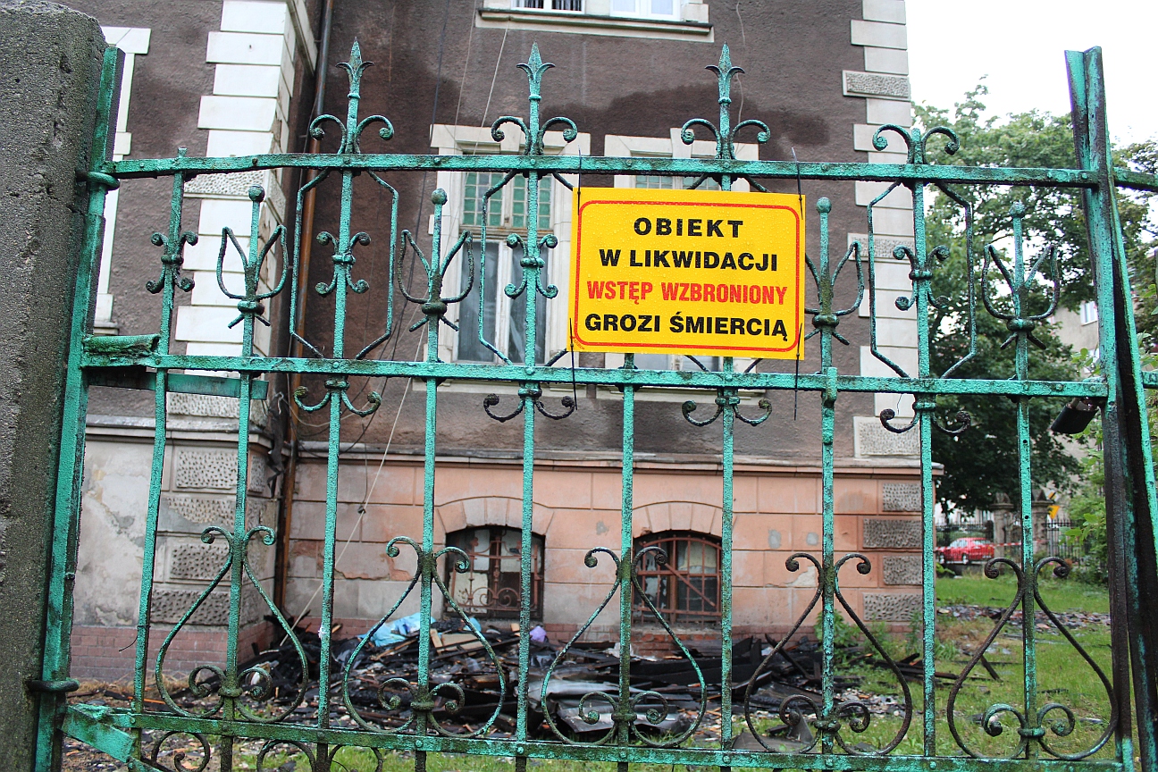 „Nocny telefon uratował ich życie”. Pogorzelcy liczą na pomoc