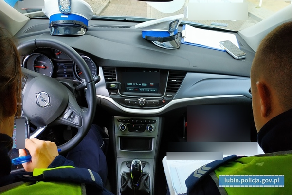 Mercedesem pod wpływem narkotyków