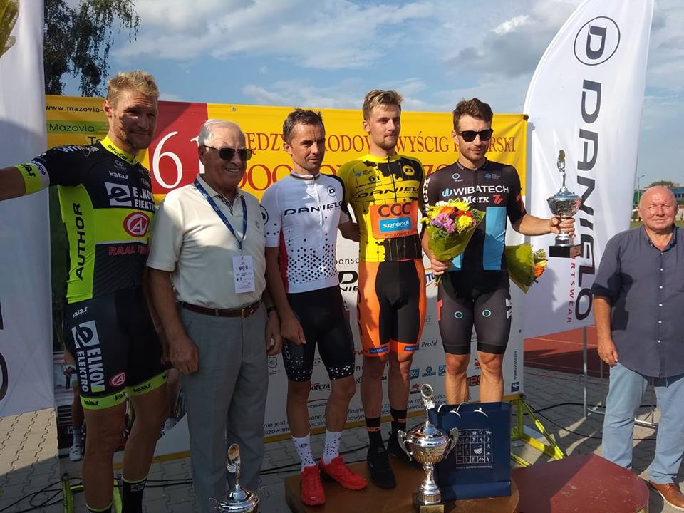 Sajnok wygrywa, CCC wygrywa