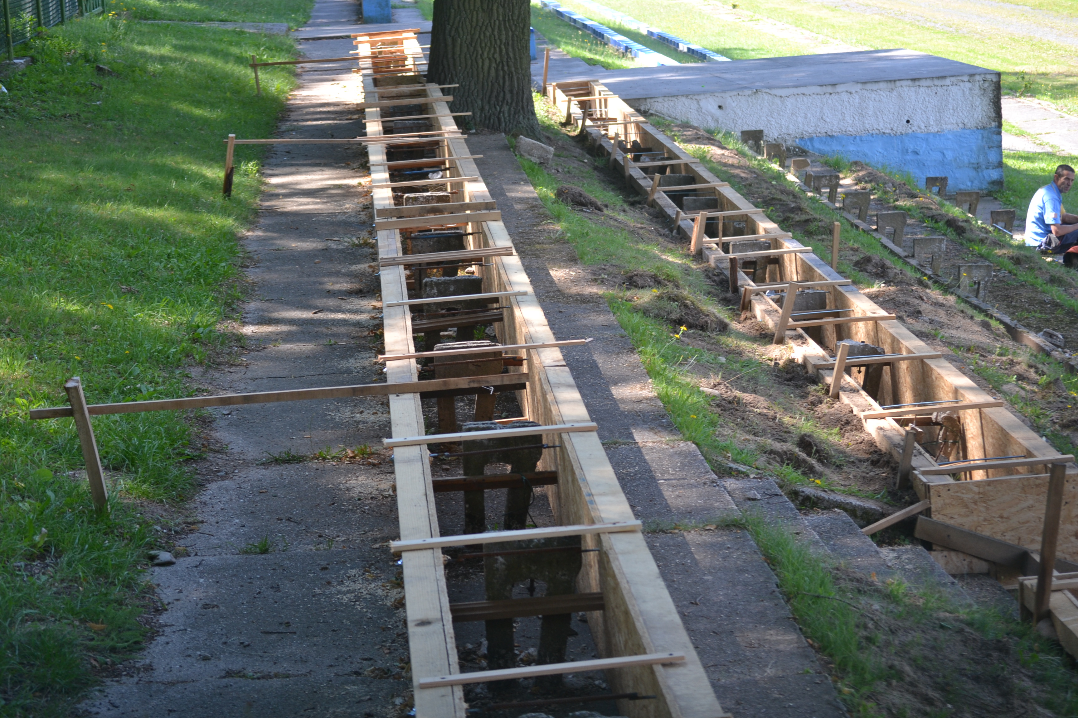 Rozpoczął się remont stadionu Pogoni Świerzawa
