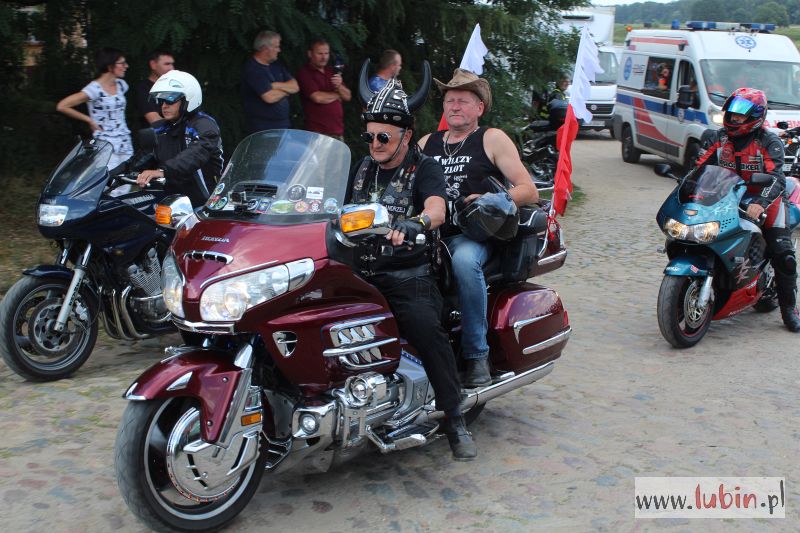 Blues i warkot setek silników (FOTO)