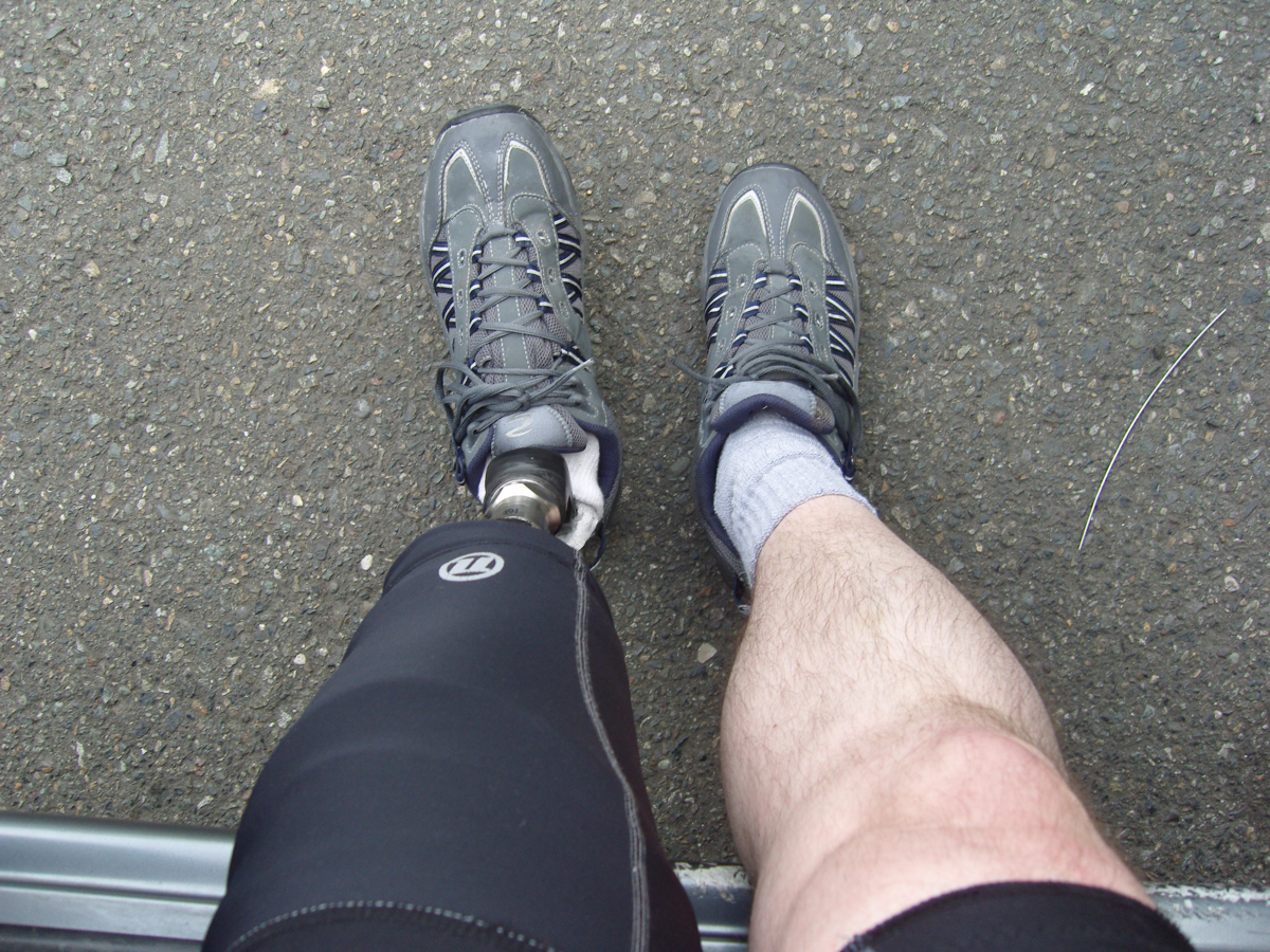 Pijany, bez nóg, prowadził auto tylko… rękoma