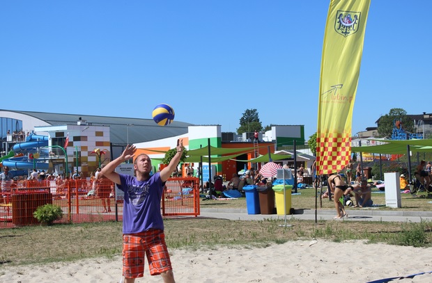 Siatkówka na plaży (FOTO)