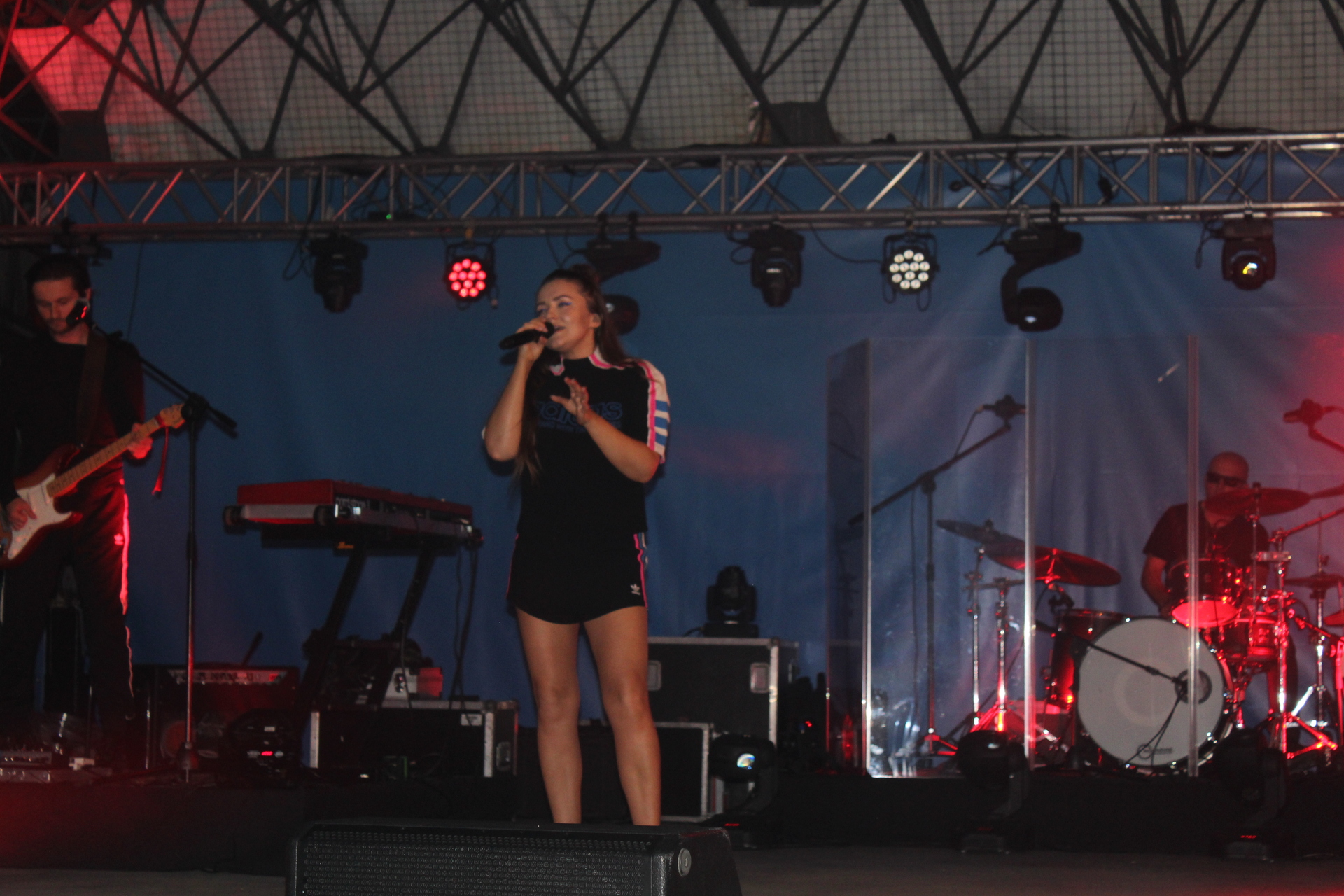 Kabaret i muzyka w polkowickim amfiteatrze (FOTO)