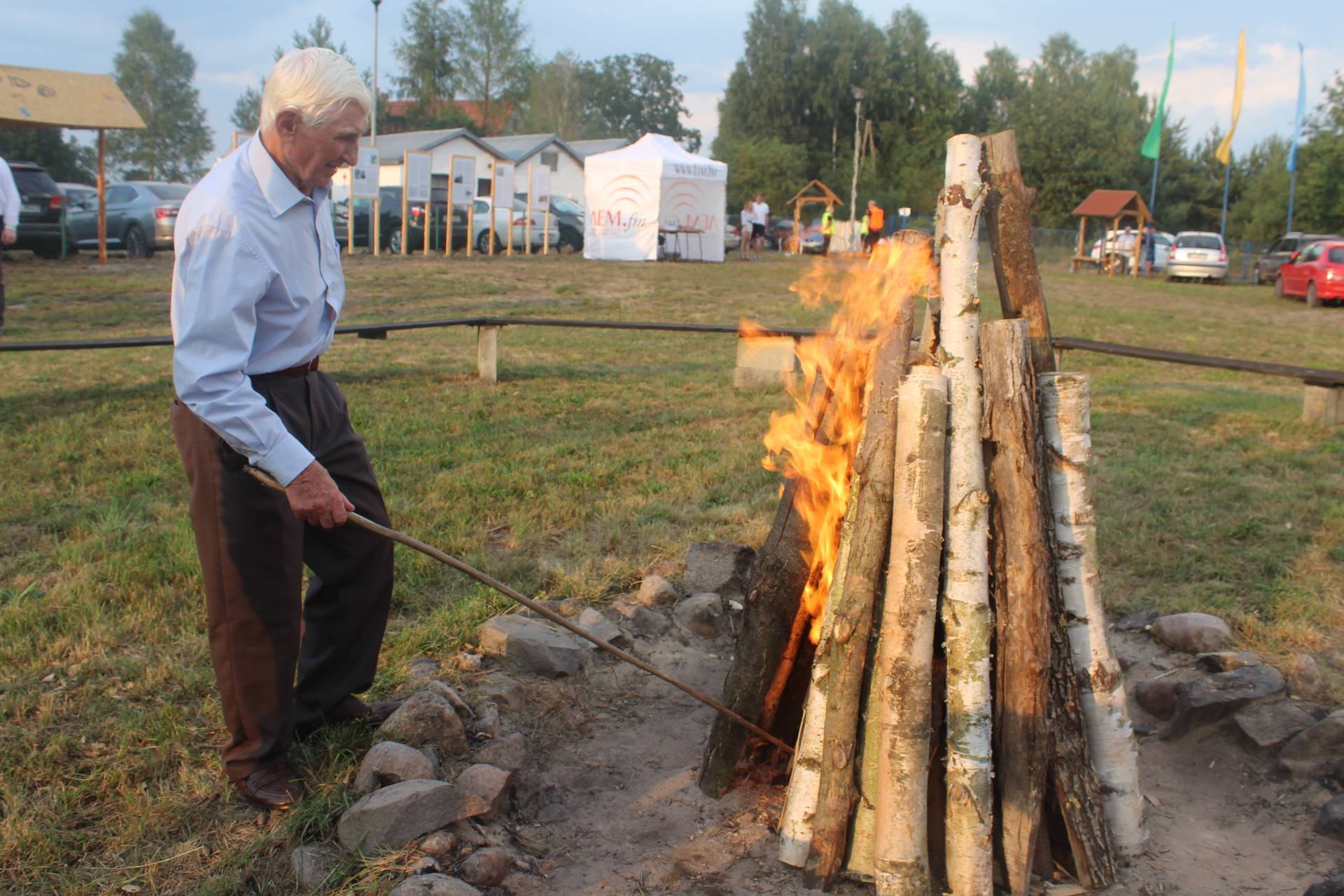 W Michałowie zapłonęła watra (FOTO, WIDEO)