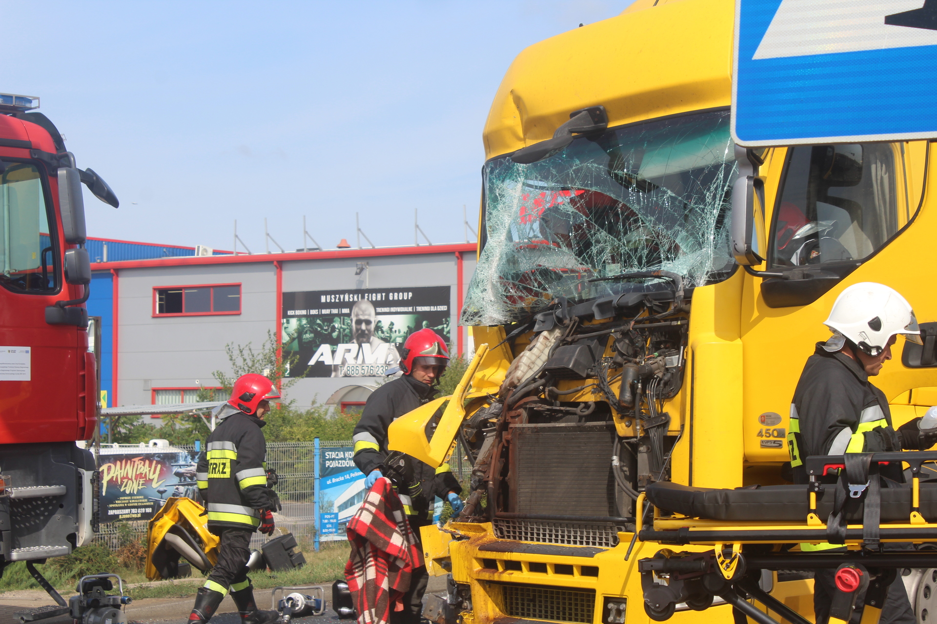 Zderzenie na „trójce” w Polkowicach (AKTUALIZACJA, FOTO)
