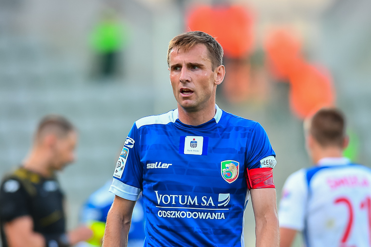 Miedź zrewanżowała się Sandecji i gra dalej