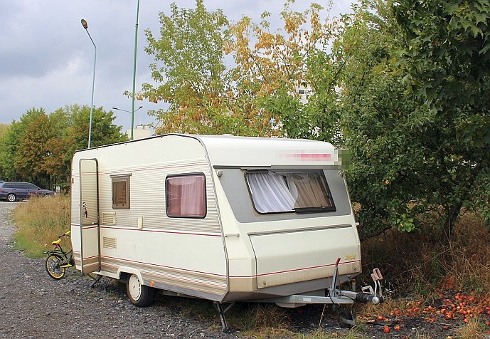 Zasnął w trakcie kradzieży. Obudzili go policjanci
