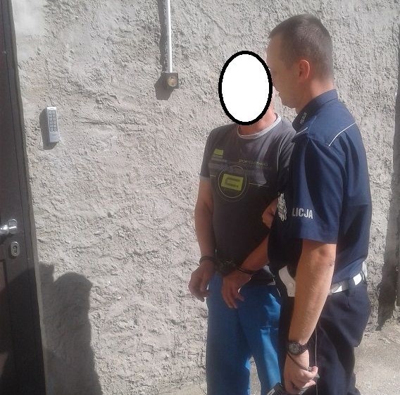 Pijany 23-latek kierował bez prawa jazdy (FOTO)