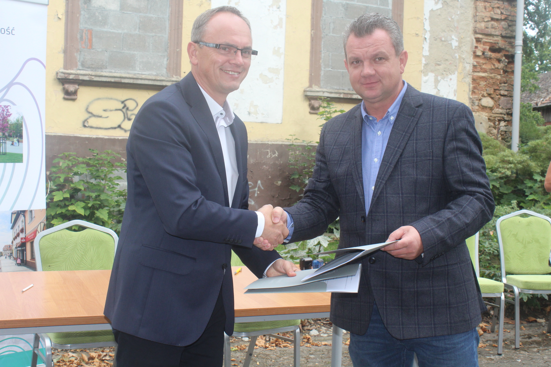 Pałac w Suchej Górnej uratowany (FOTO)