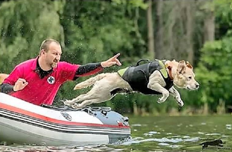 Policjant i jego suczka obronili tytuł
