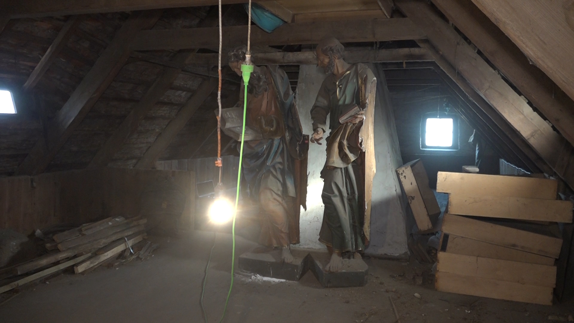 Zabytki przechowane na strychu (WIDEO)