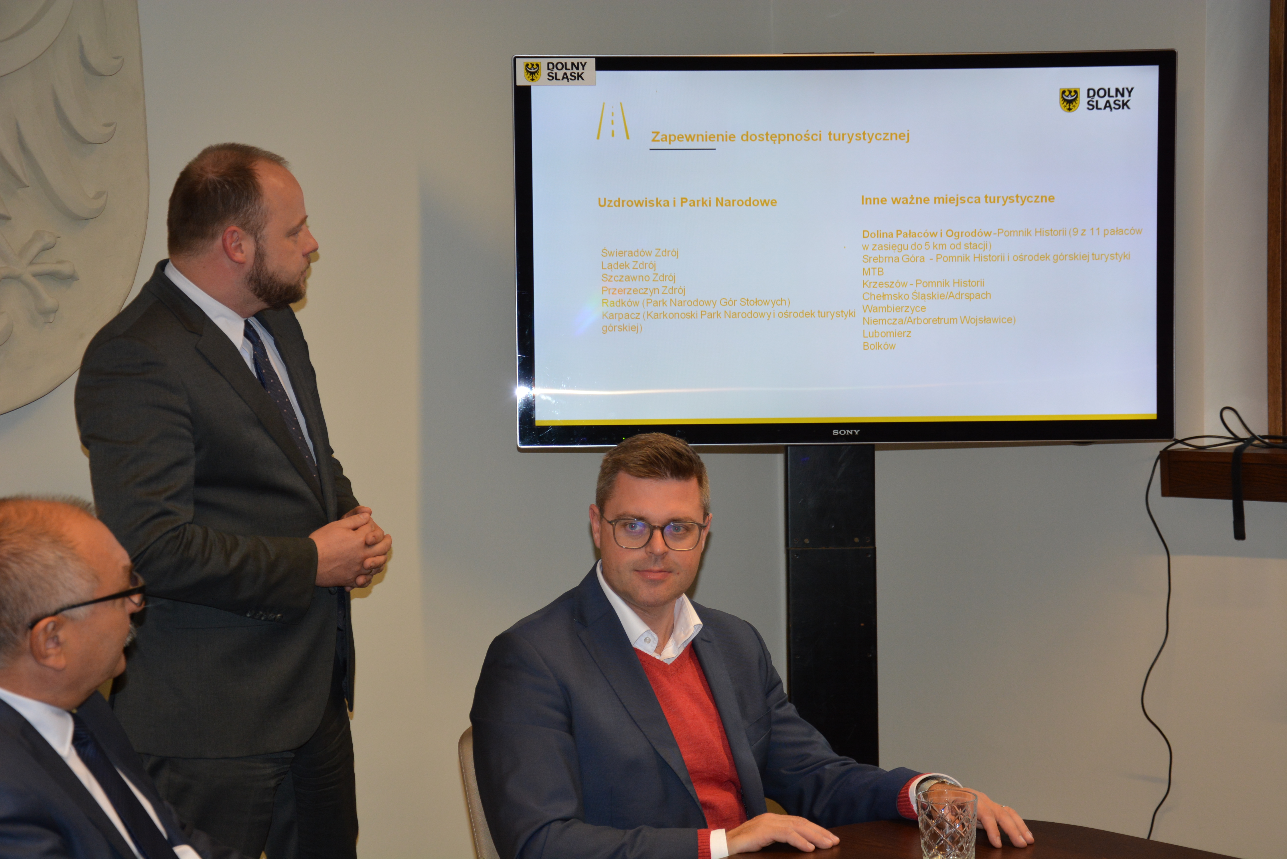 Samorząd chce przejąć linie kolejowe od PKP