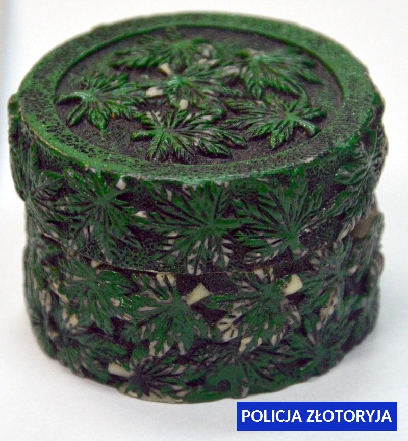 Jeden poszukiwany, drugi z narkotykami – są już w rękach policji (FOTO)