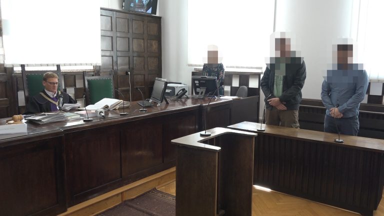 Policjanci nie odpowiedzą za śmierć bezdomnego