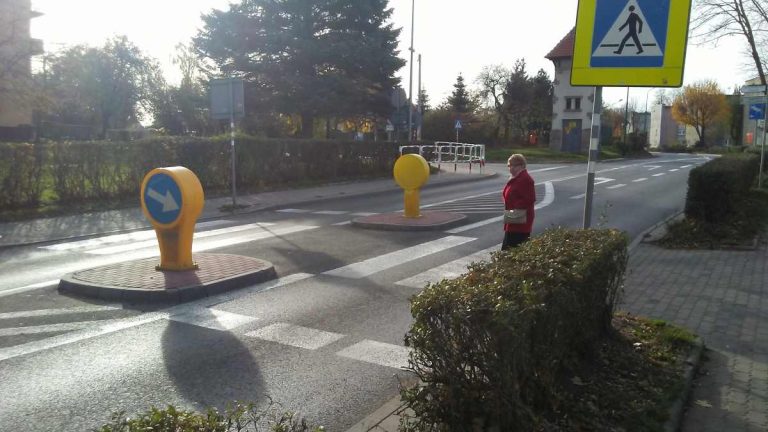 Oświetlą niebezpieczne przejścia dla pieszych
