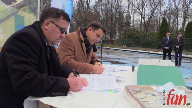 Basen miejski coraz bliżej (FOTO, WIDEO)