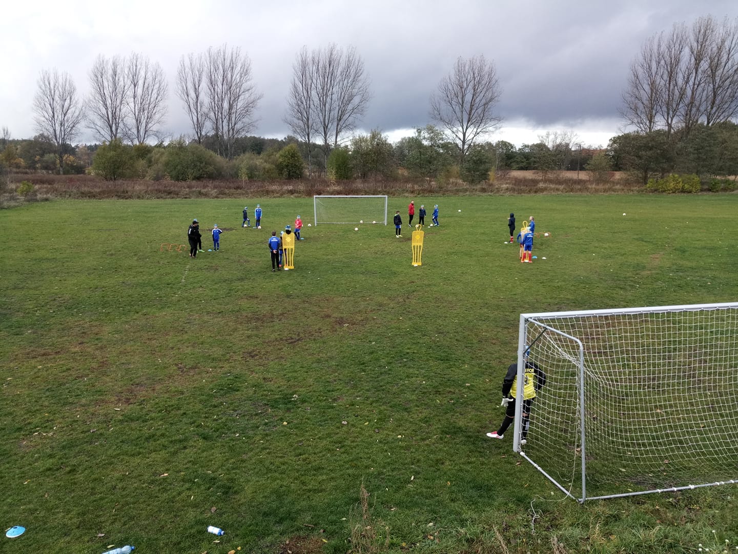 Skradziono bramki na stadionie Stali