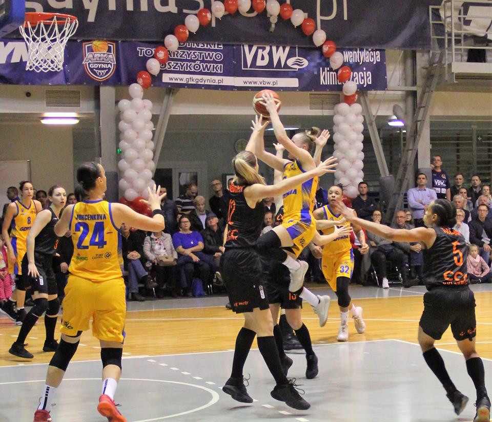 Zwycięska seria trwa. CCC ogrywa lidera