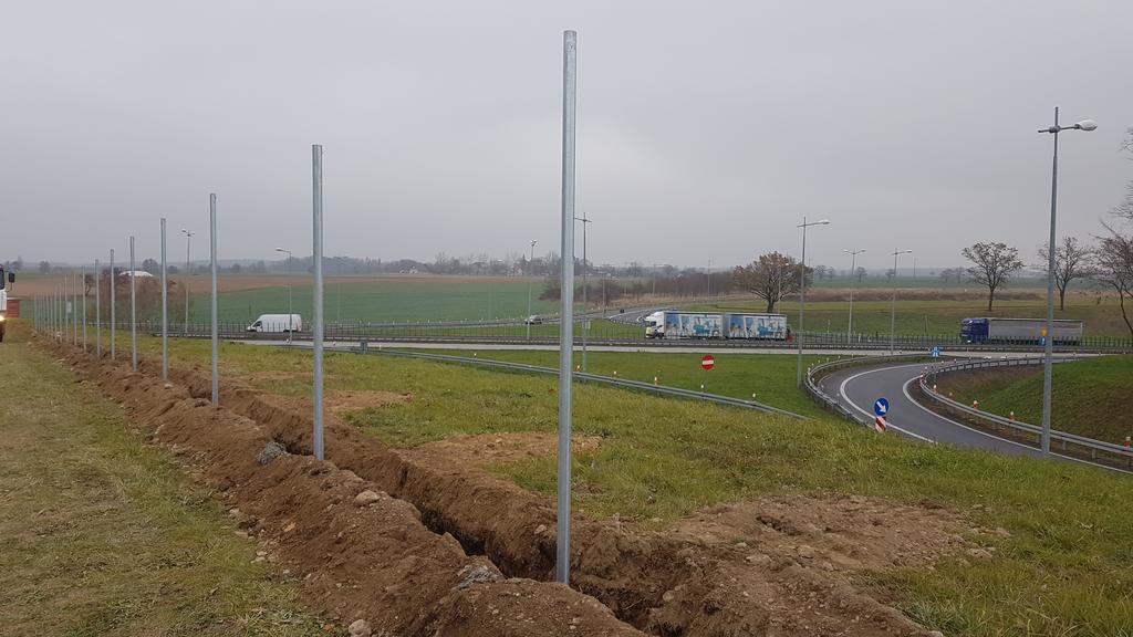 Wygrodzenia poprawią bezpieczeństwo na A4 (FOTO)