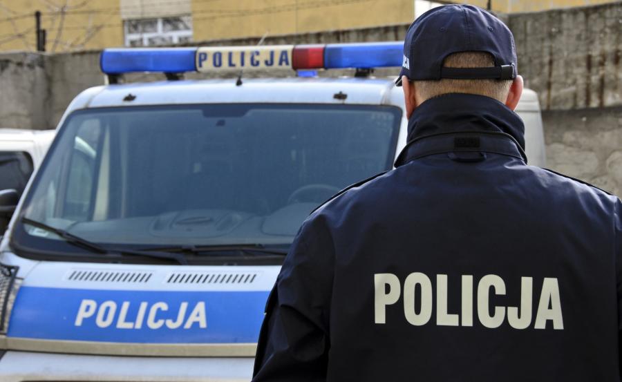 Złodziej wszedł na plebanię przez okno