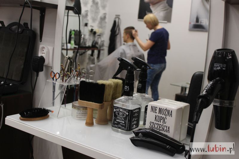 Sylwester w domu, a fryzura jak na bal