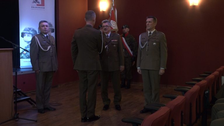 Komendant pożegnał się z garnizonem (WIDEO)