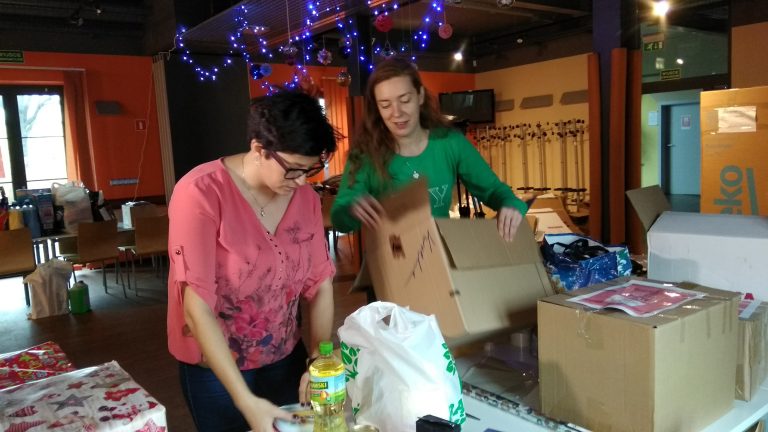 Pakują paczki na finał (FOTO)