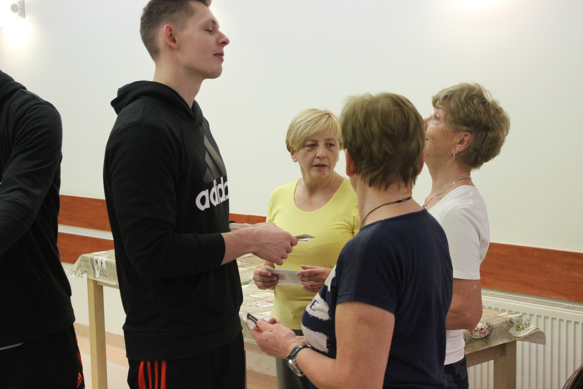 Miedziowi poprowadzili gimnastykę i zapraszali na mecz (FOTO)