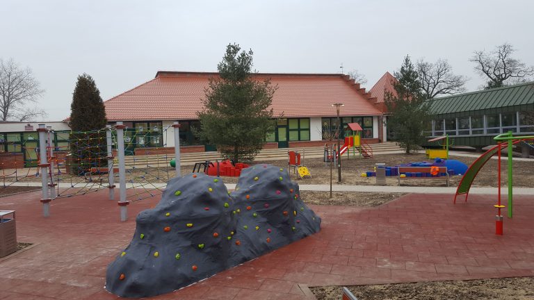 Ładniej przy szkole w Jędrzychowie