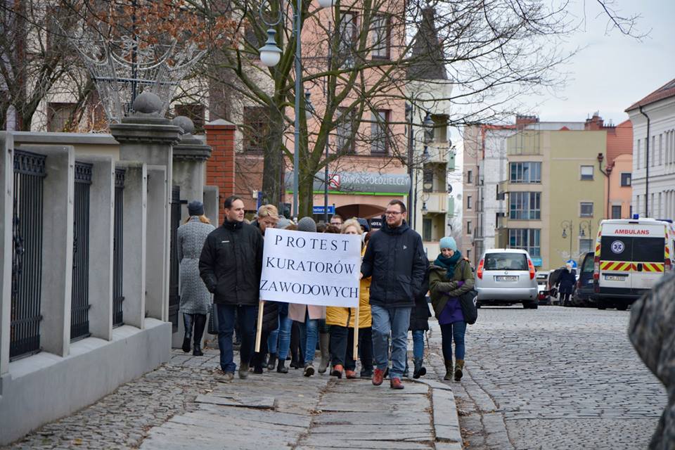 Protest głogowskich kuratorów zawodowych