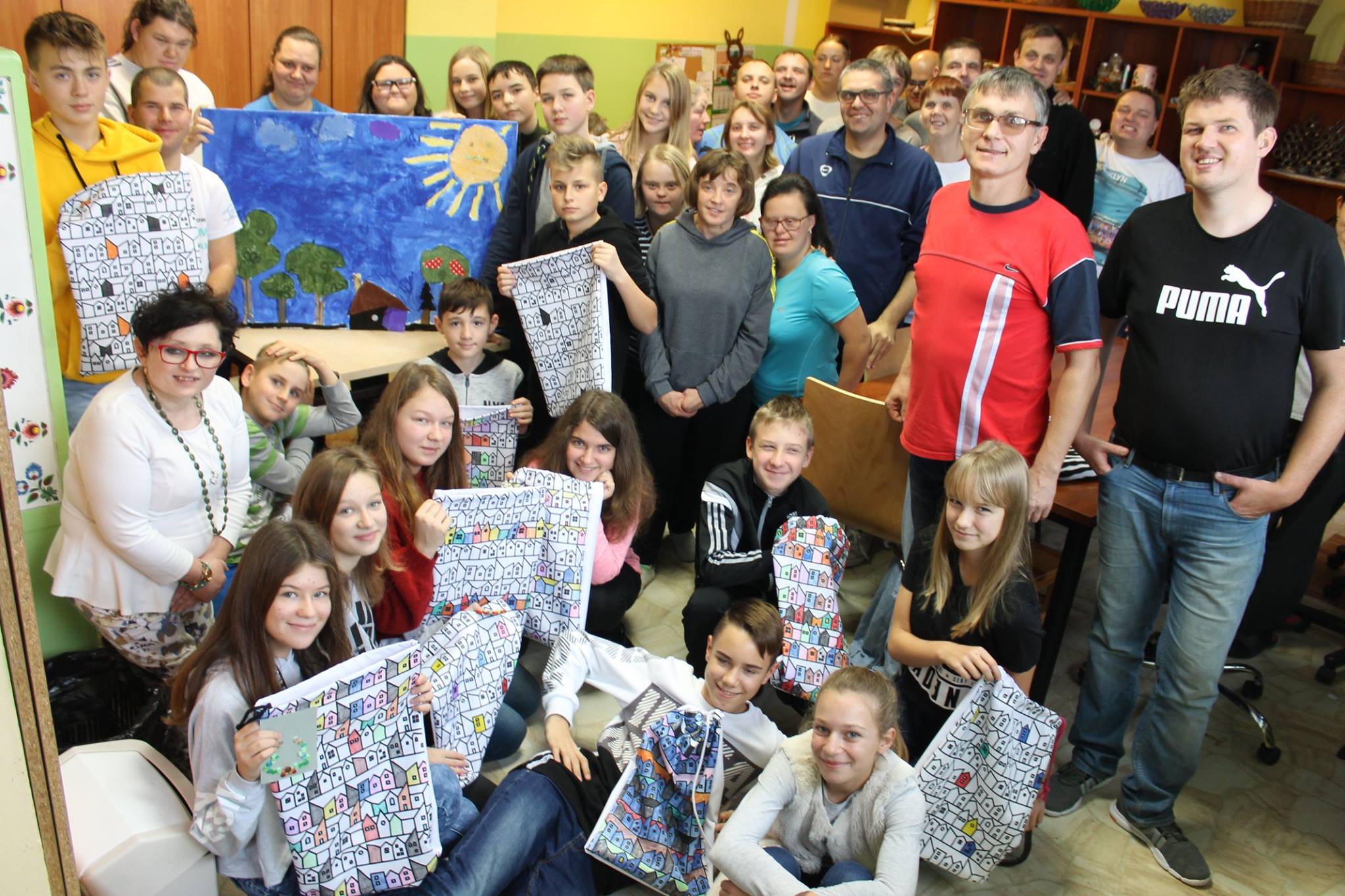 Integracyjnie wyhaftowali własne wzory (FOTO)