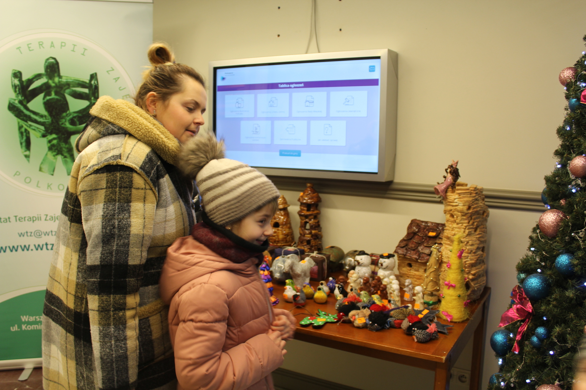 Świąteczny kiermasz w polkowickim ratuszu  