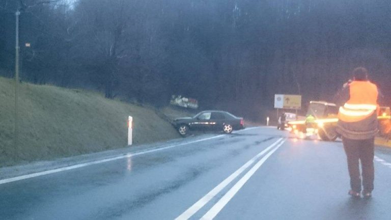 Wjechał w 6-osobową rodzinę. Nagranie z monitoringu (WIDEO)