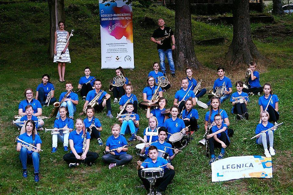 Mikołajkowa orkiestra odwiedzi małych pacjentów w legnickim szpitalu