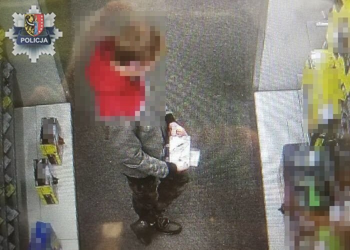 Złodziej chciał wyłudzić w sklepie umowę kredytową
