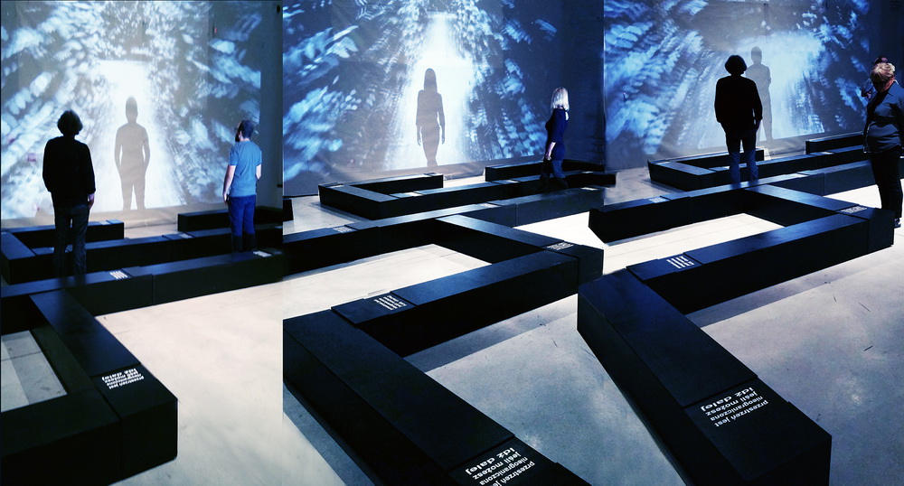 W labiryncie zdarzeń