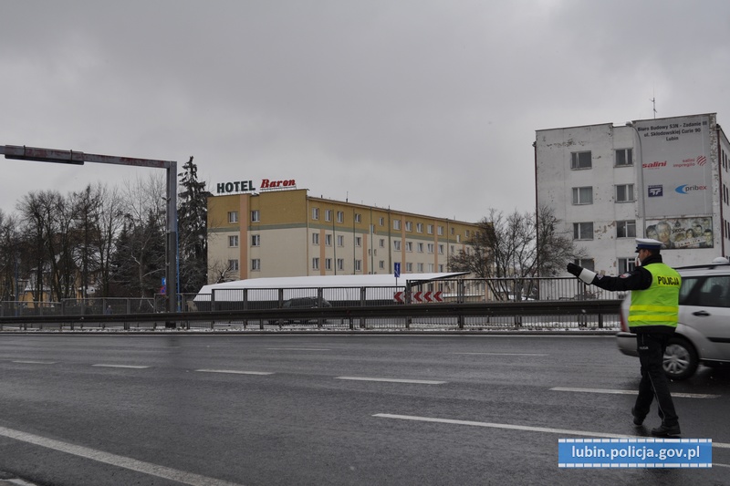 Zdejmij nogę z gazu, kaskadowy pomiar prędkości