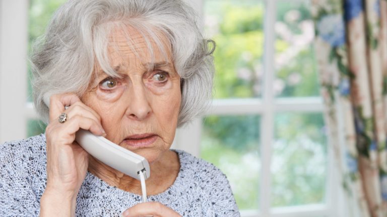 Emerytka przechytrzyła oszustów