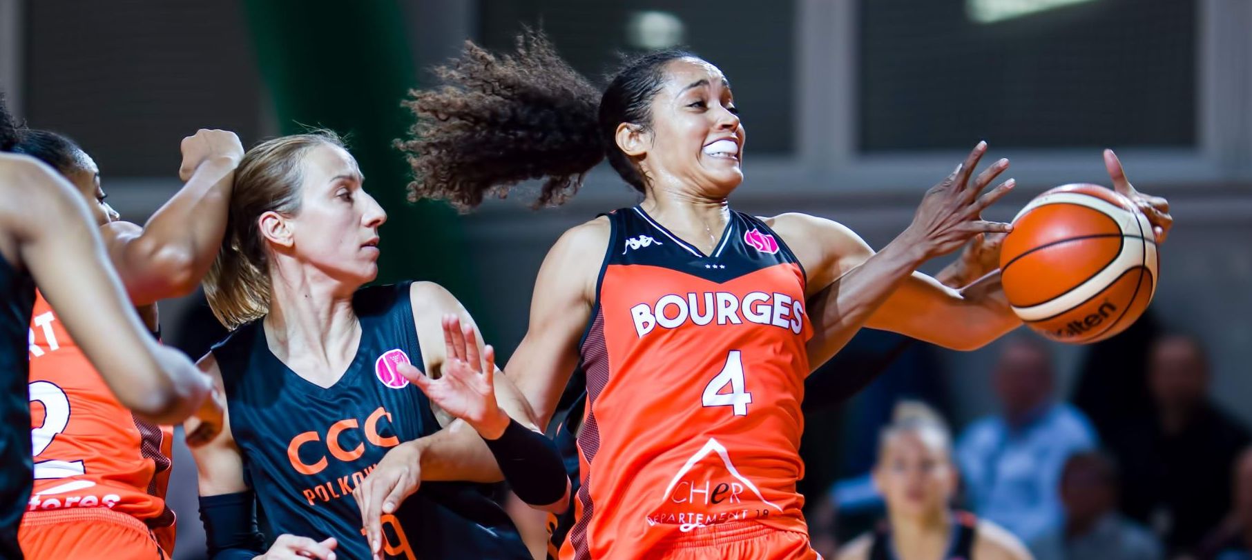 Czarna seria CCC przedłużona we Francji